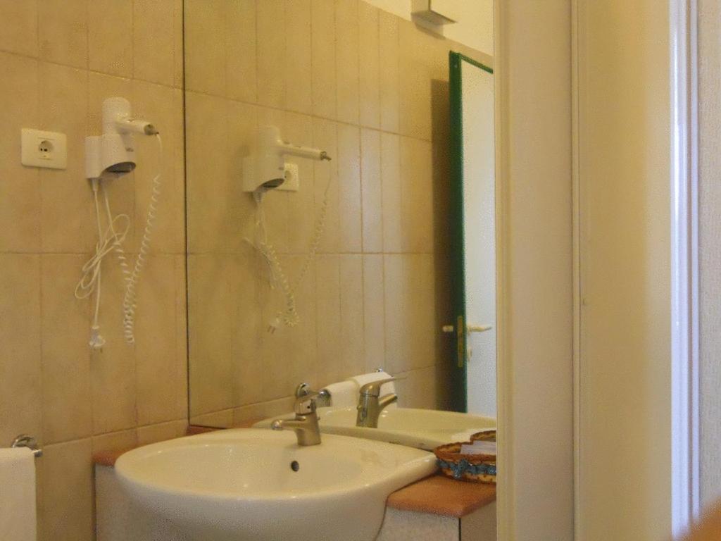 Hotel Traghetto Civitavecchia Ngoại thất bức ảnh